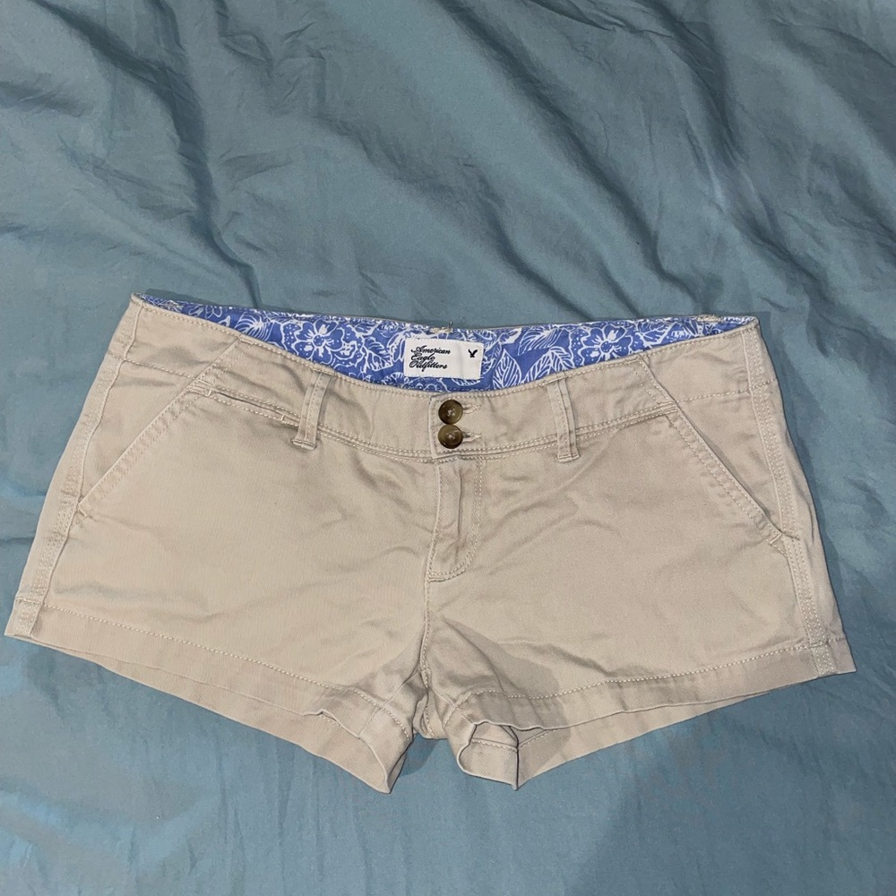 American Eagle low rise shorts